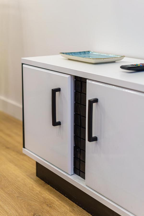 Moder Chic Apartment In Center-Prime Rentals 考纳斯 外观 照片