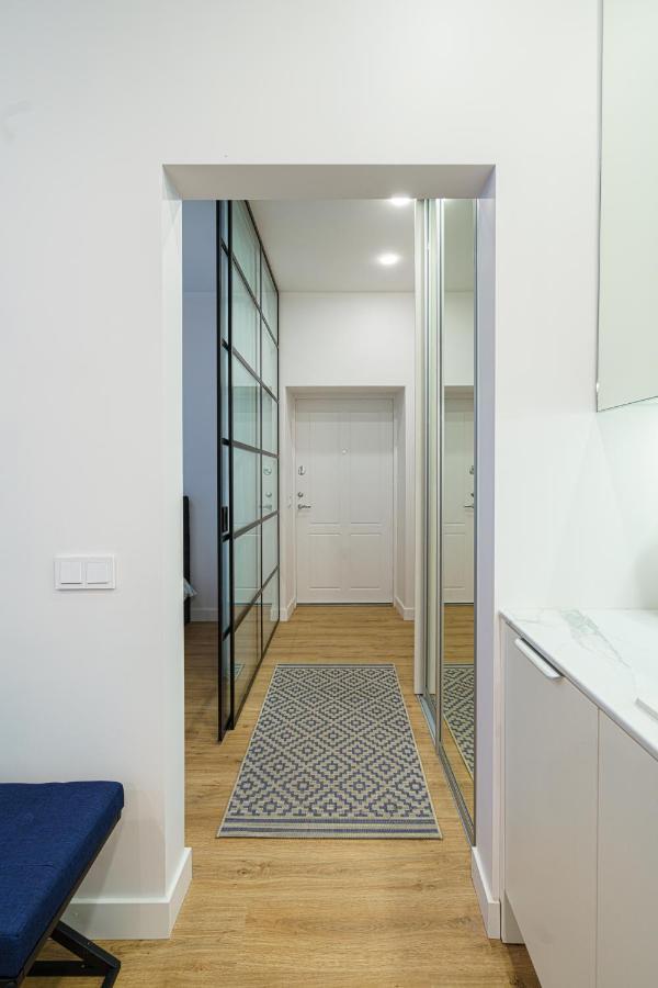 Moder Chic Apartment In Center-Prime Rentals 考纳斯 外观 照片