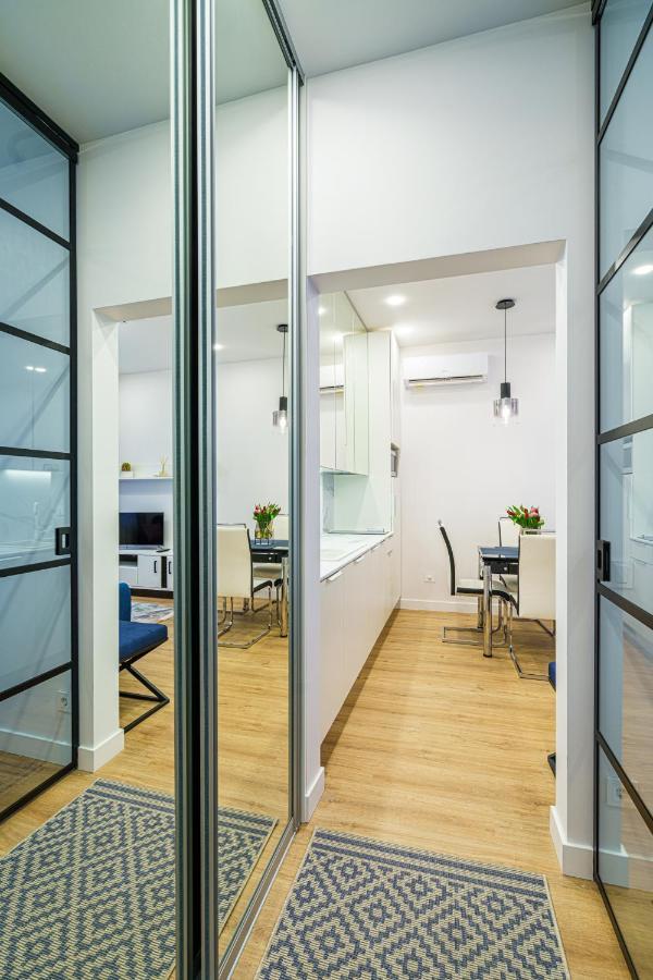 Moder Chic Apartment In Center-Prime Rentals 考纳斯 外观 照片